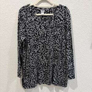 Chicos Womens Top Size 2 Large Black Gray Animal Print Long Sleeve